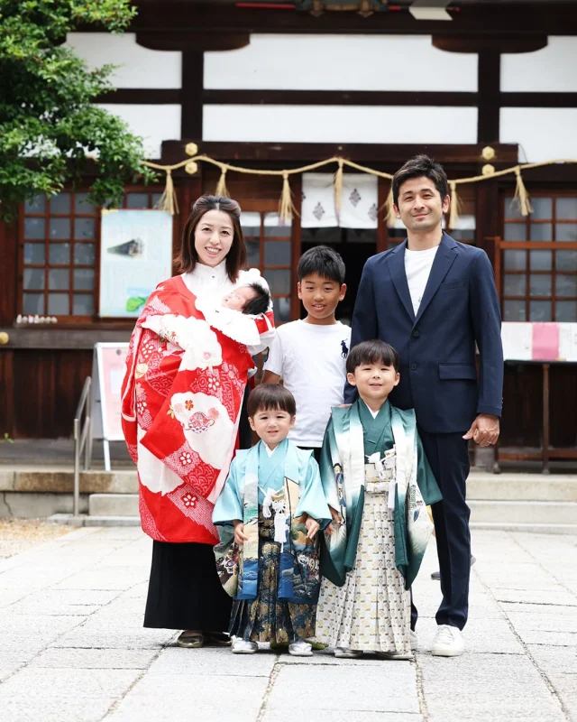 七五三撮影
大須の三輪神社にて✨

お兄ちゃんの
フレーミング
決まってます！！

撮影のお問い合わせは
プロフィール欄よりお願いいたします。

#名古屋ママ #愛知ママ #フォトスタジオ名古屋 #名古屋フォトスタジオ #名古屋写真館 #写真館名古屋 #大須写真館 #ベビフル #photostudio #photostudionagoya #nagoyaphotostudio #七五三 #七五三名古屋 #名古屋七五三 #三輪神社