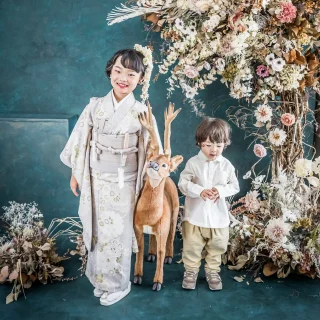七五三、そろそろ準備の季節です。
１年の中でも、とびきり特別な日。
お子さまの「今」を、未来に残しませんか？

秋はご予約が集中するため、
「今」からのご相談・お問い合わせがオススメです✨
「どんな場所で撮影できる？」
など、どんな事でもお気軽にご相談ください💕

ご予約・ご相談はプロフィールのリンクからどうぞ

#七五三 #七五三前撮り #七五三写真 #子ども写真館 #家族写真 #成長の記録 #photosekostudio
#名古屋ママ #愛知ママ #フォトスタジオ名古屋 #名古屋フォトスタジオ #名古屋写真館 #写真館名古屋 #大須写真館 #ベビフル #photostudio #photostudionagoya #nagoyaphotostudio