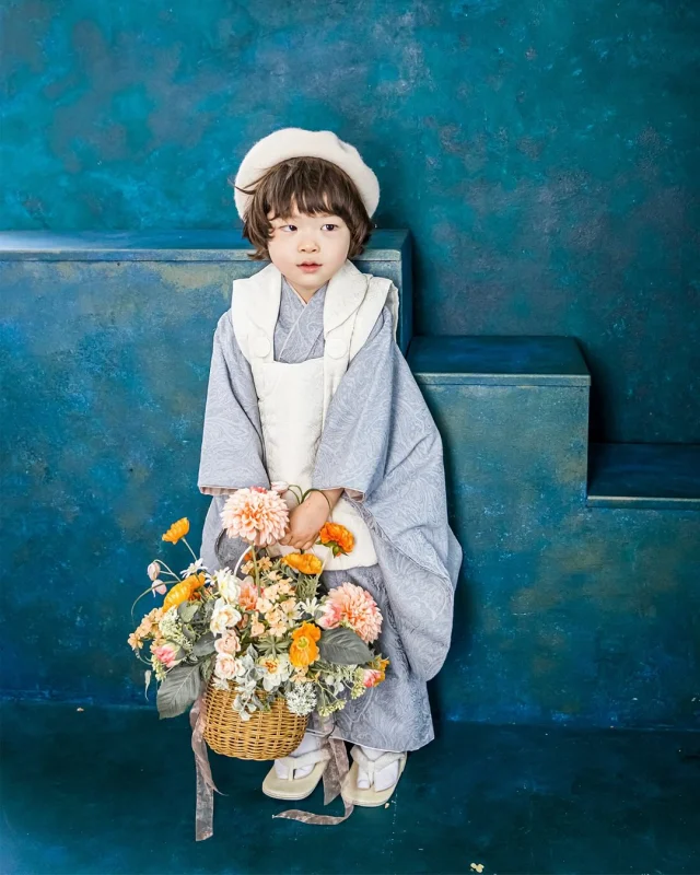 七五三、そろそろ準備の季節です。
１年の中でも、とびきり特別な日。
お子さまの「今」を、未来に残しませんか？

秋はご予約が集中するため、
「今」からのご相談・お問い合わせがオススメです✨
「どんな場所で撮影できる？」
など、どんな事でもお気軽にご相談ください💕

ご予約・ご相談はプロフィールのリンクからどうぞ

#七五三 #七五三前撮り #七五三写真 #子ども写真館 #家族写真 #成長の記録 #photosekostudio
#名古屋ママ #愛知ママ #フォトスタジオ名古屋 #名古屋フォトスタジオ #名古屋写真館 #写真館名古屋 #大須写真館 #ベビフル #photostudio #photostudionagoya #nagoyaphotostudio